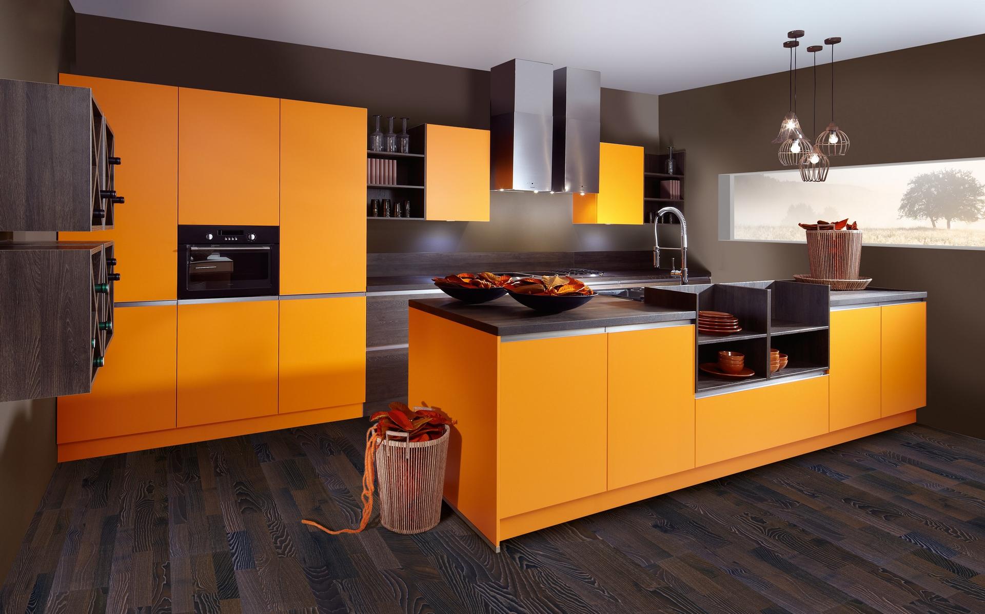Кухня Schröder Color Orange & Sincrono Tobacco Oak